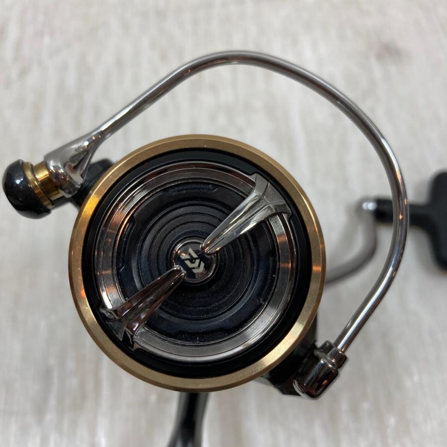 ττ DAIWA ダイワ スピニングリール 20ルビアスLT3000 276467 やや傷や