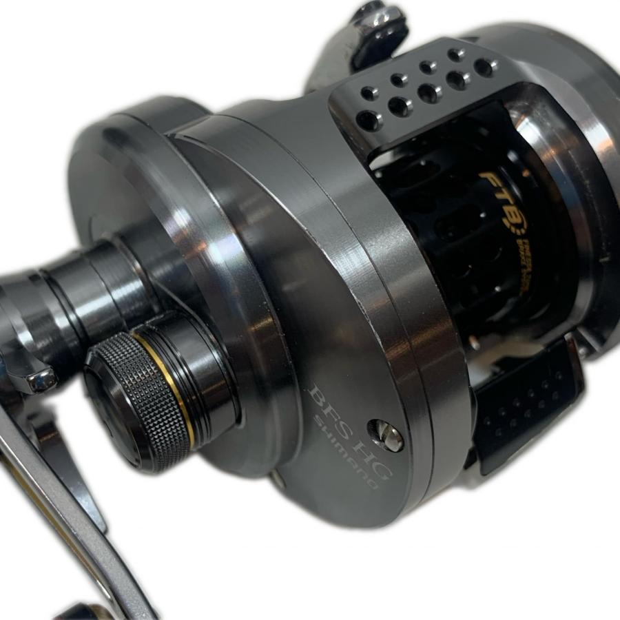 SHIMANO シマノ ベイトリール 美品 箱付 17カルカッタコンクエスト BES