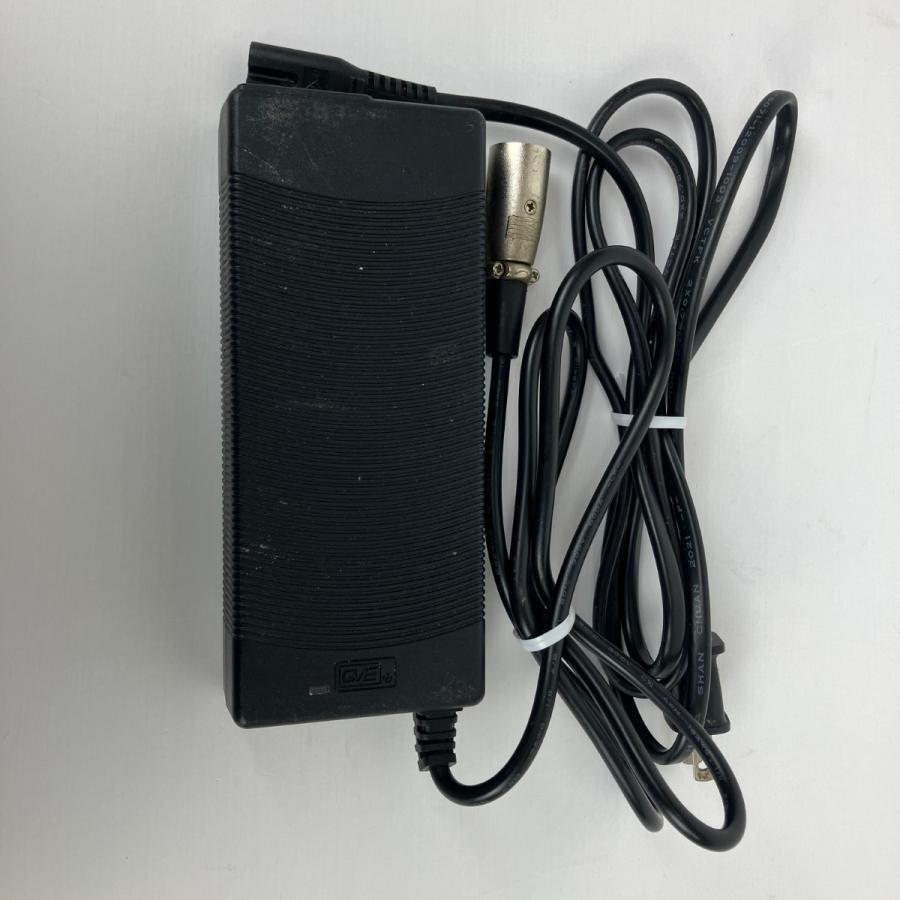 ЗЗ 三立機器 24v 乾湿両用 コードレスバキュームクリーナー バッテリー
