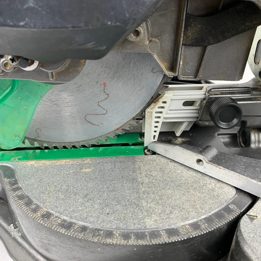 ЗЗ HITACHI 日立 100v 190mm 卓上丸のこ C7FCH グリーン×ブラック 傷や