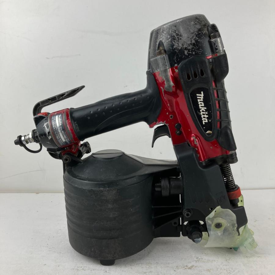 ЗЗ MAKITA マキタ 90mm 高圧 エア釘打ち機 ケース付 AN931H レッド