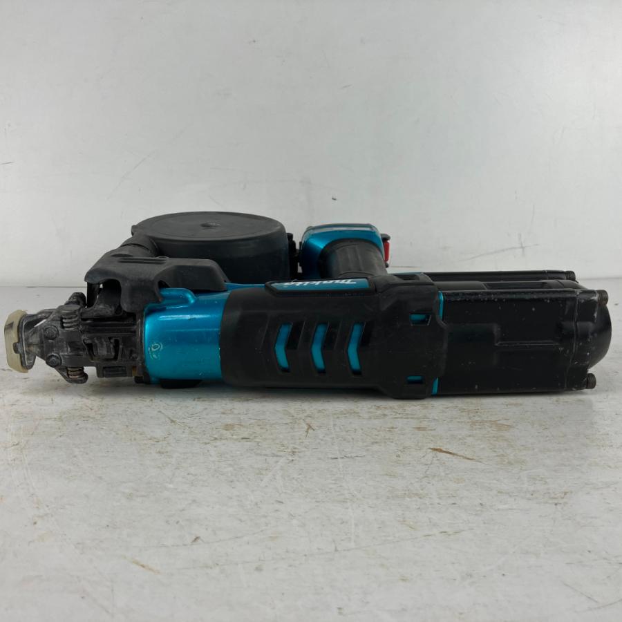 ЗЗ MAKITA マキタ 41mm 高圧 エアビス打ち機 ケース付 AR411HR ブルー 