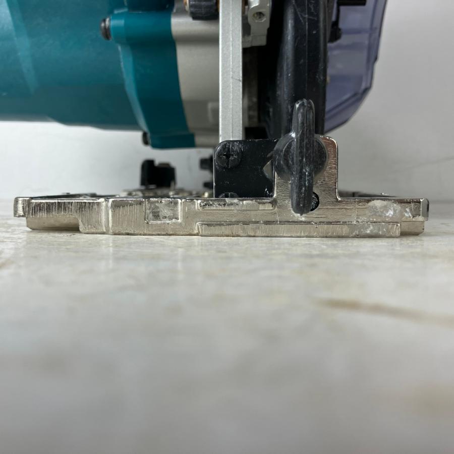 ЗЗ MAKITA マキタ 100v 125mm 防じん丸のこ KS5100F ブルー 傷や汚れ