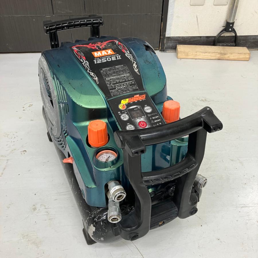 MAX マックス 100v 11L 高圧4口 エアコンプレッサ AK-HH1250EII