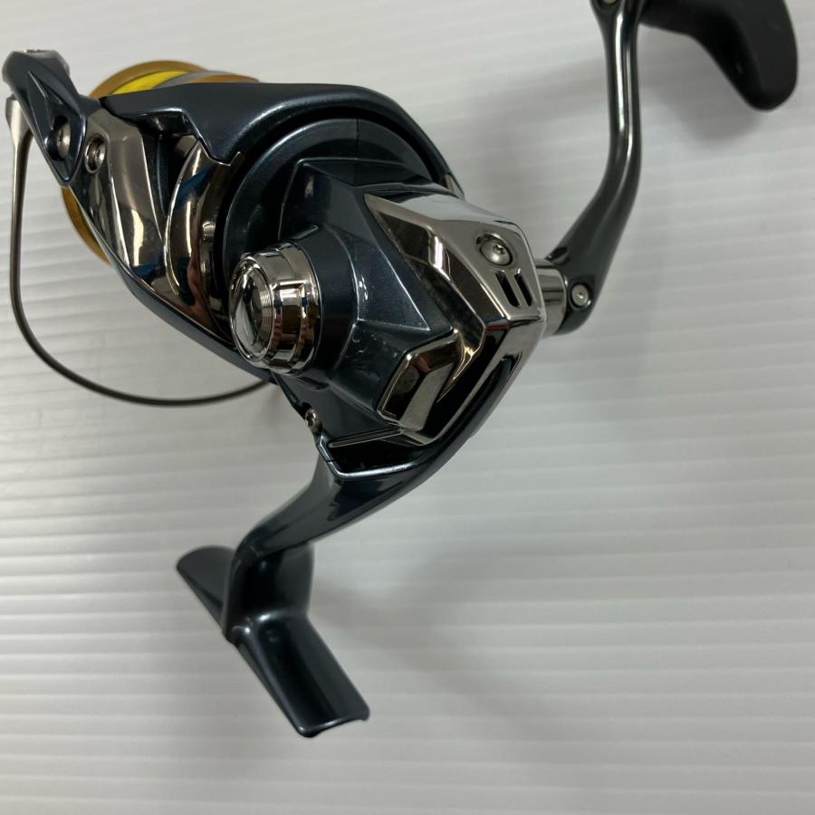 σσ SHIMANO シマノ  スピニングリール 21アルテグラ C3000  04332 やや傷や汚れありの画像