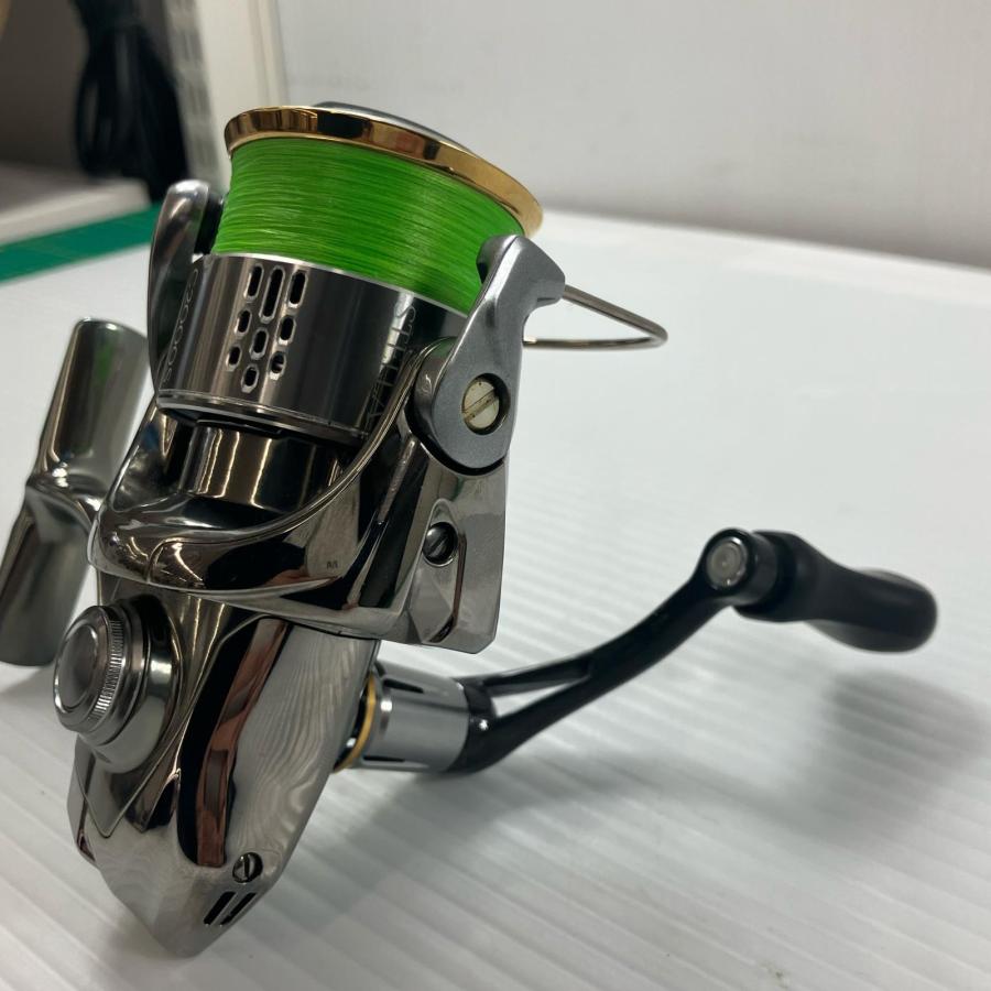 SHIMANO シマノ スピニングリール 18ステラ C2000S 03798 傷や汚れあり
