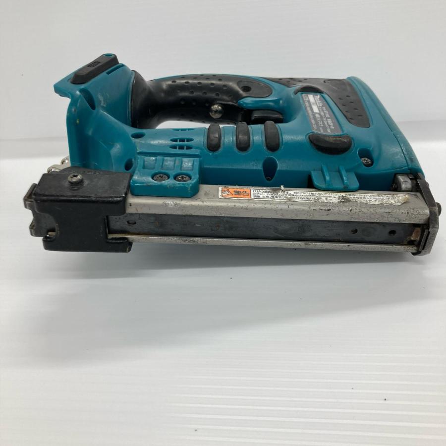 MAKITA マキタ 充電式タッカ ST110D 本体のみ 14.4v 傷や汚れあり