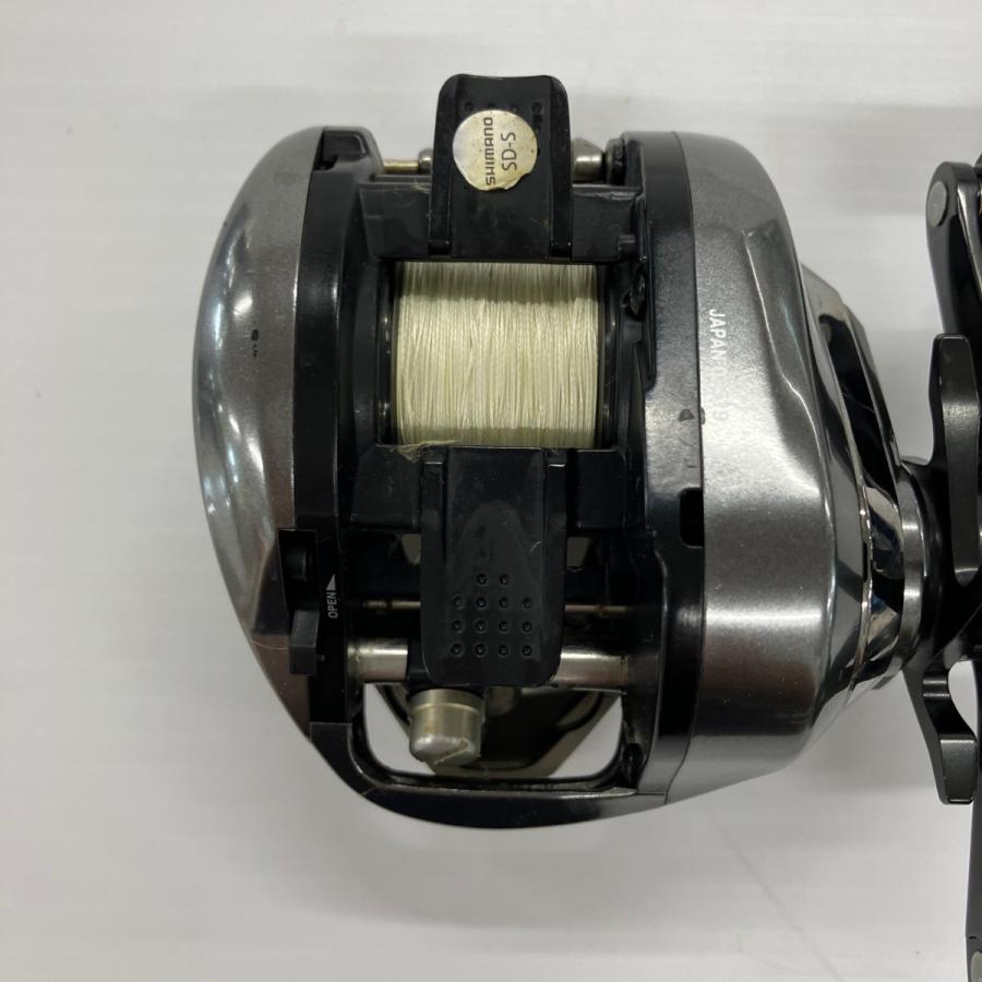 SHIMANO シマノ ベイトリール 16アンタレスDCHG RH 03519 やや傷や汚れありの画像