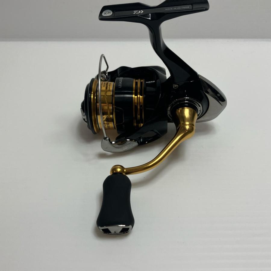 DAIWA ダイワ スピニングリール 23レガリス LT2000S-XH 162640 やや傷や汚れあり