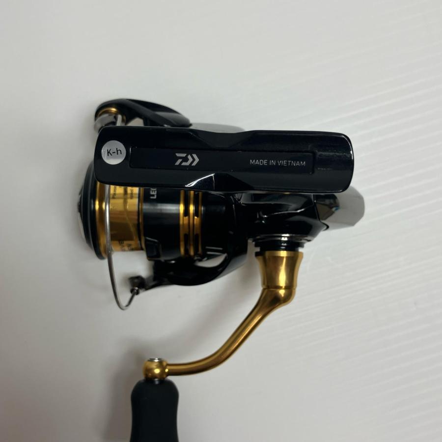 DAIWA ダイワ スピニングリール 23レガリス LT2000S-XH 162640 やや傷や汚れあり