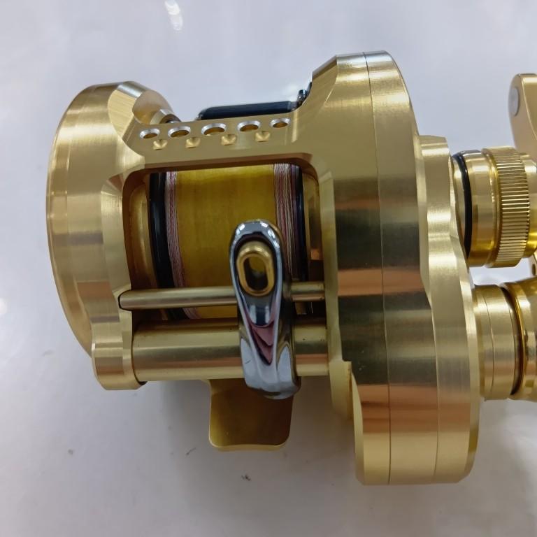 SHIMANO シマノ 044419 釣り用品 リール 両軸リール 22カルカッタコン