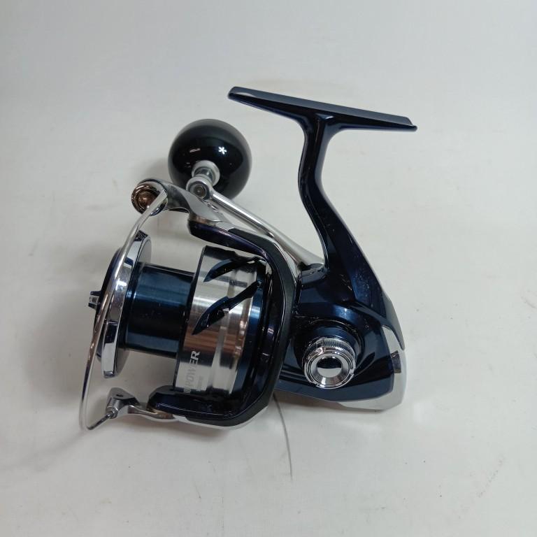 SHIMANO シマノ 04225 釣り用品 リール スピニングリール 21ツイン