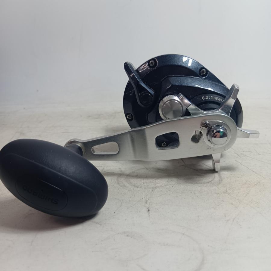SHIMANO シマノ 04220 釣り用品 リール ベイトリール 20トリウム