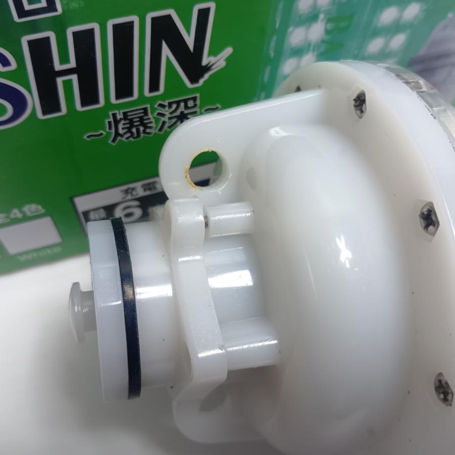 FUNKS 充電式水中集魚灯 爆深PRO 完全ワイヤレス 未使用に近い