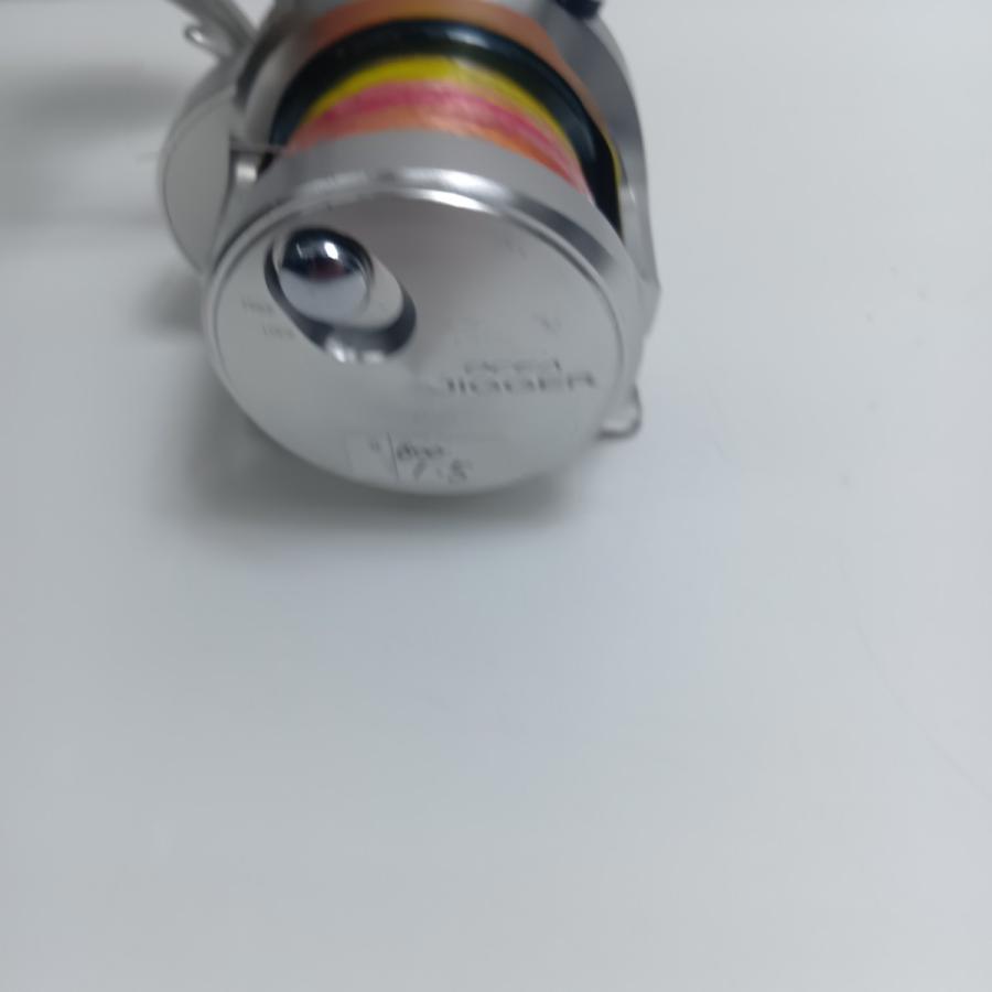 SHIMANO シマノ 17オシアジガー 1500HG 03667 やや傷や汚れありの画像