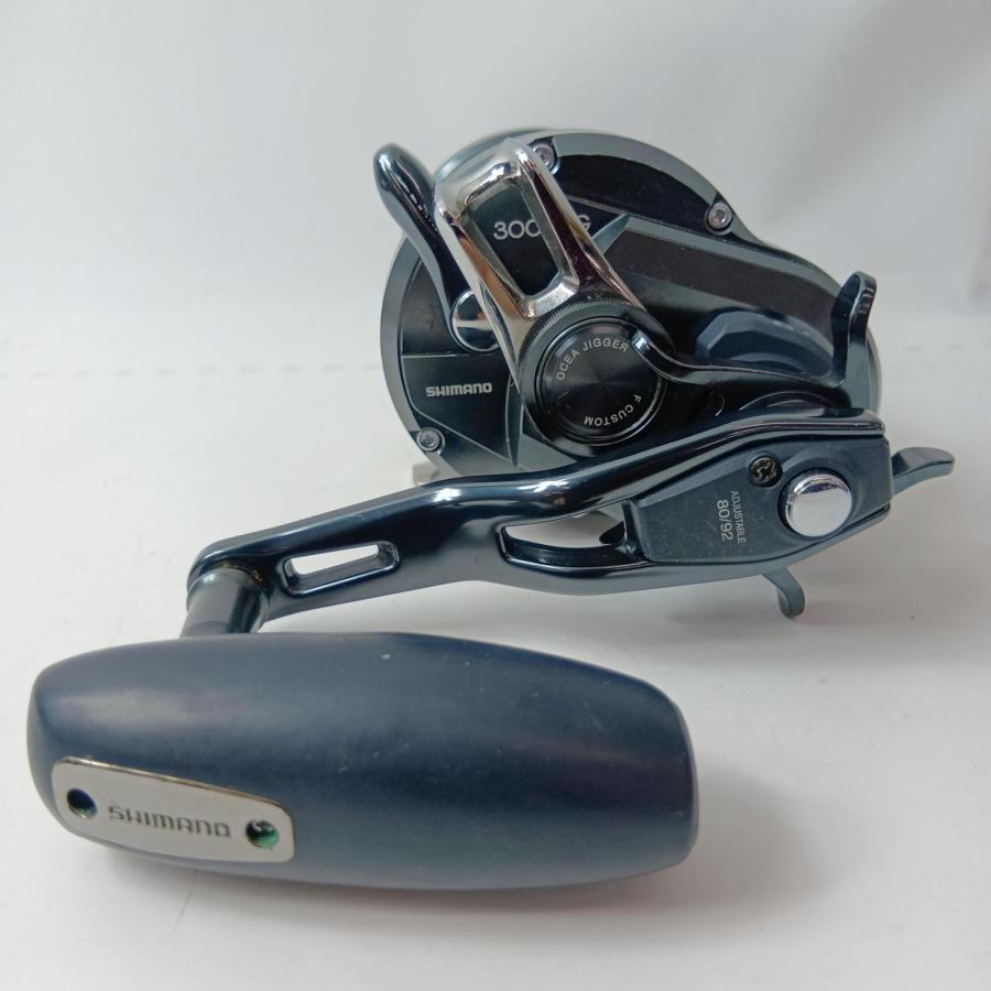 SHIMANO シマノ ベイトリール オシアジガーFC 3000HG 04006 傷や汚れ