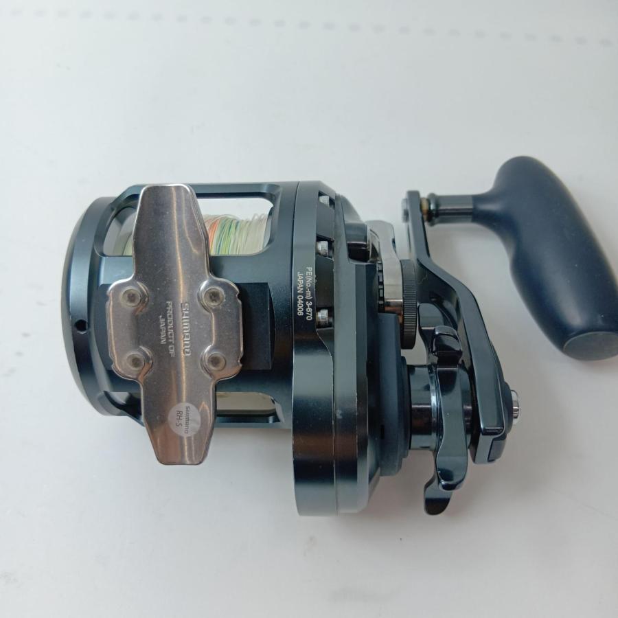 SHIMANO シマノ ベイトリール オシアジガーFC 3000HG 04006 傷や汚れ
