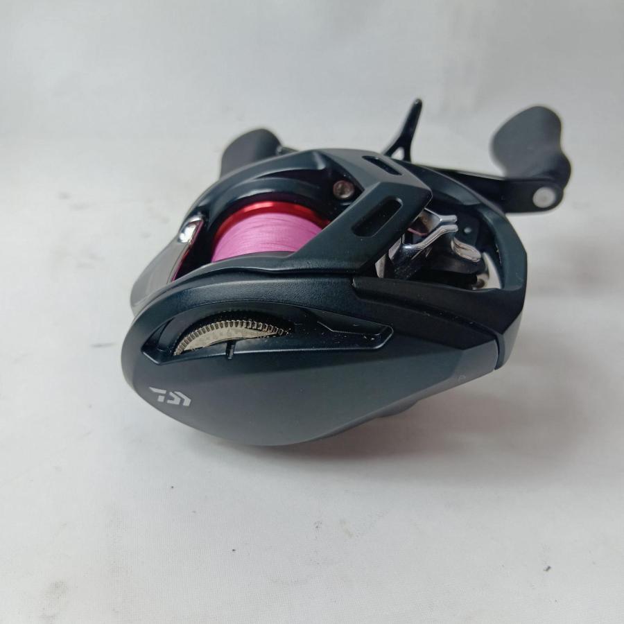 DAIWA ダイワ ベイトリール 00630271 25アルファスBFTW8.5L箱付 やや傷や汚れありの画像