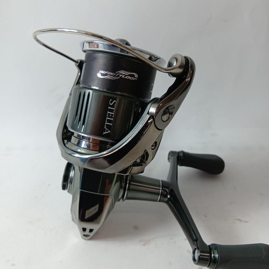 SHIMANO シマノ スピニングリール 043900 22ステラ C3000SDHHG 未使用