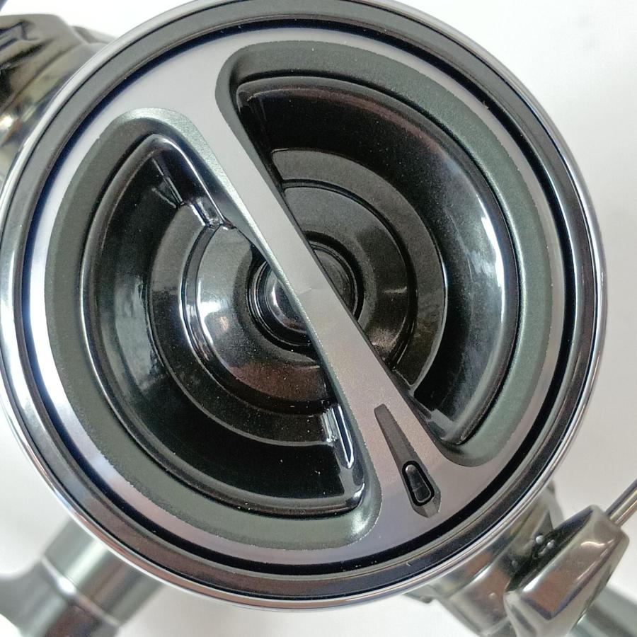 SHIMANO シマノ スピニングリール 043900 22ステラ C3000SDHHG 未使用
