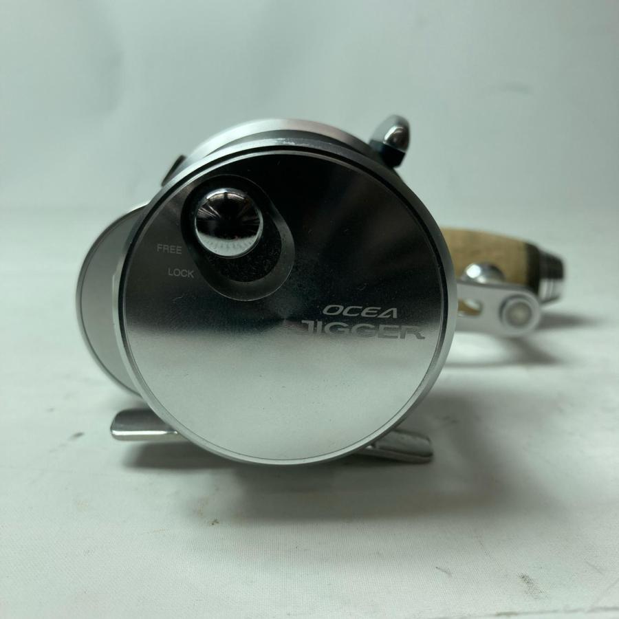 SHIMANO シマノ ベイトリール 17オシアジガー 1500HG ゴメクサスハンドル 03667 本体のみ やや傷や汚れありの画像