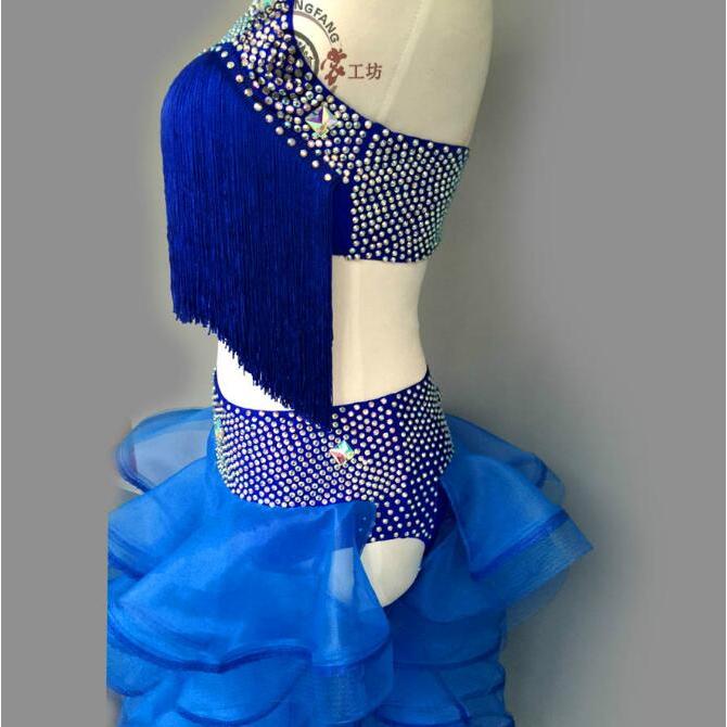 社交ダンスドレス 社交ダンス 衣装 モダンドレス 大きい裾 社交ダンス競技用のドレス ダンスウエア 練習服 競技着 演出用 衣装 社交ダンス 社交ダンスドレス 豪華 開場ドレス ワンピース