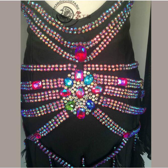 社交ダンスドレス 社交ダンス 衣装 モダンドレス 大きい裾 社交ダンス競技用のドレス ダンスウエア 練習服 競技着 演出用     商品情報    ご入金確認後、メーカー取り寄せの為、15-20営業日以内（土日祝除く）に発送、発送