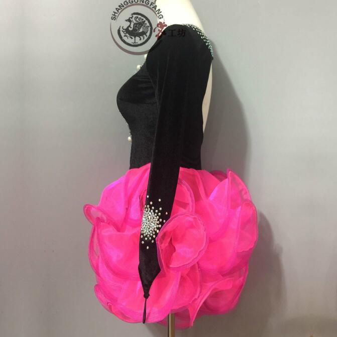 社交ダンスドレス 社交ダンス 衣装 モダンドレス 大きい裾 社交ダンス競技用のドレス ダンスウエア 練習服 競技着 演出用 衣装 社交ダンス 社交ダンスドレス 豪華 開場ドレス ワンピース