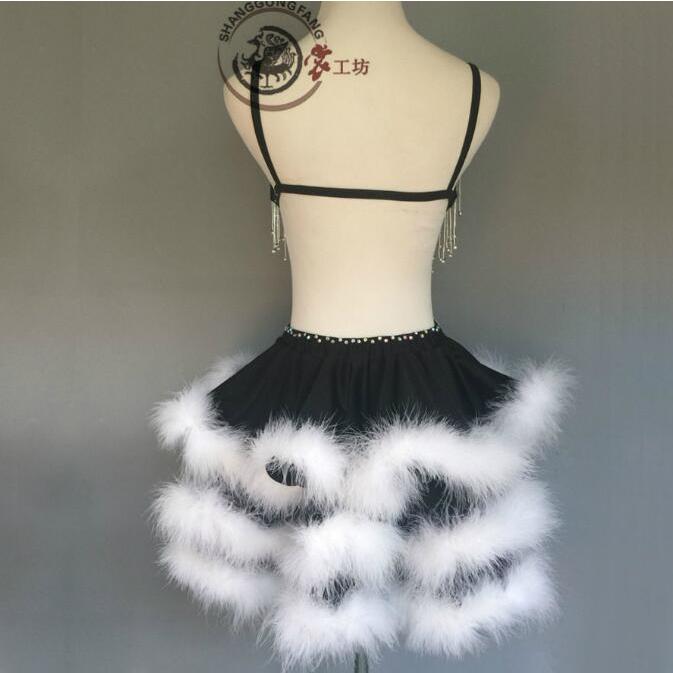 社交ダンスドレス 社交ダンス 衣装 モダンドレス 大きい裾 社交ダンス競技用のドレス ダンスウエア 練習服 競技着 演出用 衣装 社交ダンス 社交ダンスドレス 豪華 開場ドレス ワンピース