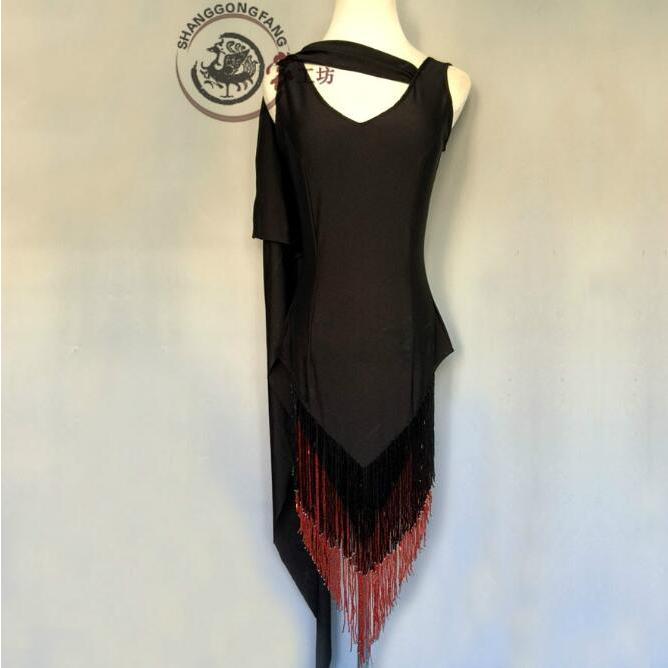 社交ダンスドレス 社交ダンス 衣装 モダンドレス 大きい裾 社交ダンス競技用のドレス ダンスウエア 練習服 競技着 演出用(10290円)