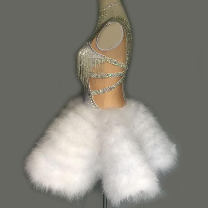 社交ダンスドレス 社交ダンス 衣装 モダンドレス 大きい裾 社交ダンス競技用のドレス ダンスウエア 練習服 競技着 演出用 衣装 社交ダンス 社交ダンスドレス 豪華 開場ドレス ワンピース