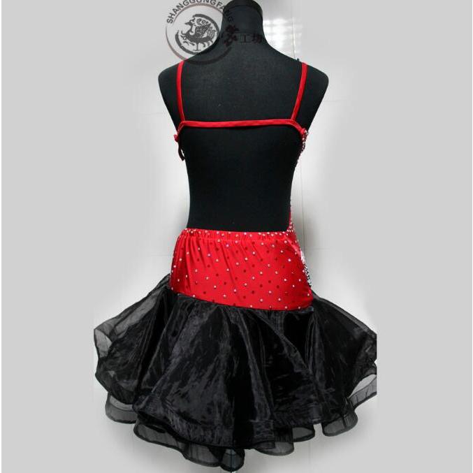 社交ダンスドレス 社交ダンス 衣装 モダンドレス 大きい裾 社交ダンス競技用のドレス ダンスウエア 練習服 競技着 演出用 DGJ1136144392(10465円)