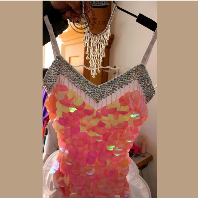 社交ダンスドレス 社交ダンス 衣装 モダンドレス 大きい裾 社交ダンス競技用のドレス ダンスウエア 練習服 競技着 演出用 衣装 社交ダンス 社交ダンスドレス 豪華 開場ドレス ワンピース B1136142471(10465円)