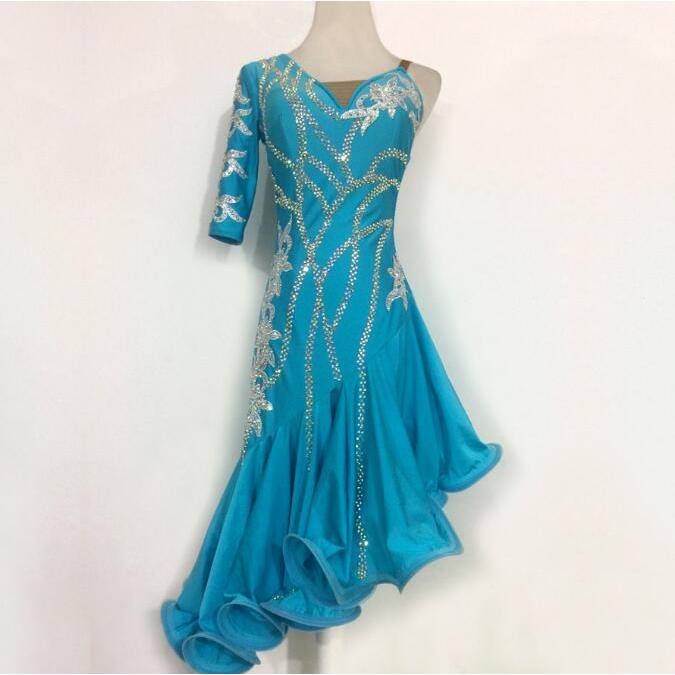 社交ダンスドレス 社交ダンス 衣装 モダンドレス 大きい裾 社交ダンス競技用のドレス ダンスウエア 練習服 競技着 演出用