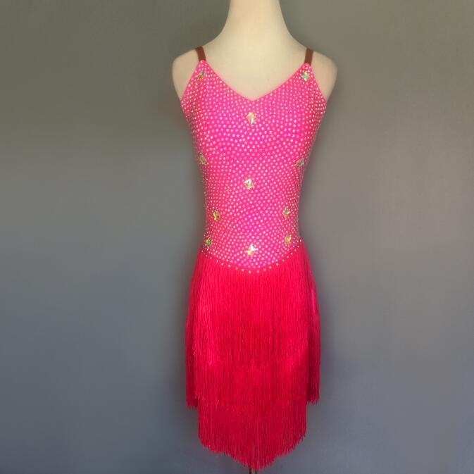 社交ダンスドレス 社交ダンス 衣装 モダンドレス 大きい裾 社交ダンス競技用のドレス ダンスウエア 練習服 競技着 演出用