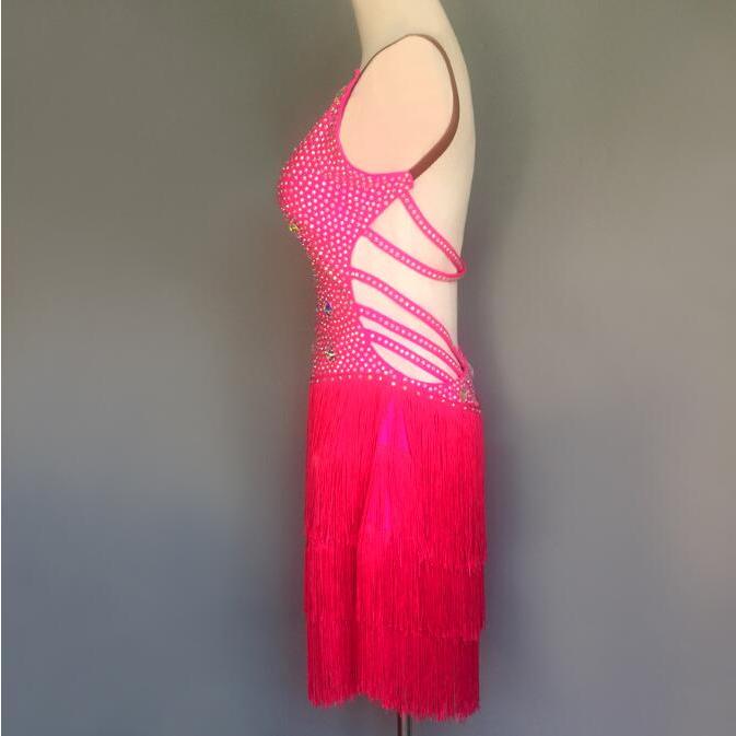 社交ダンスドレス 社交ダンス 衣装 モダンドレス 大きい裾 社交ダンス競技用のドレス ダンスウエア 練習服 競技着 演出用 OCQ1117076537(10290円)