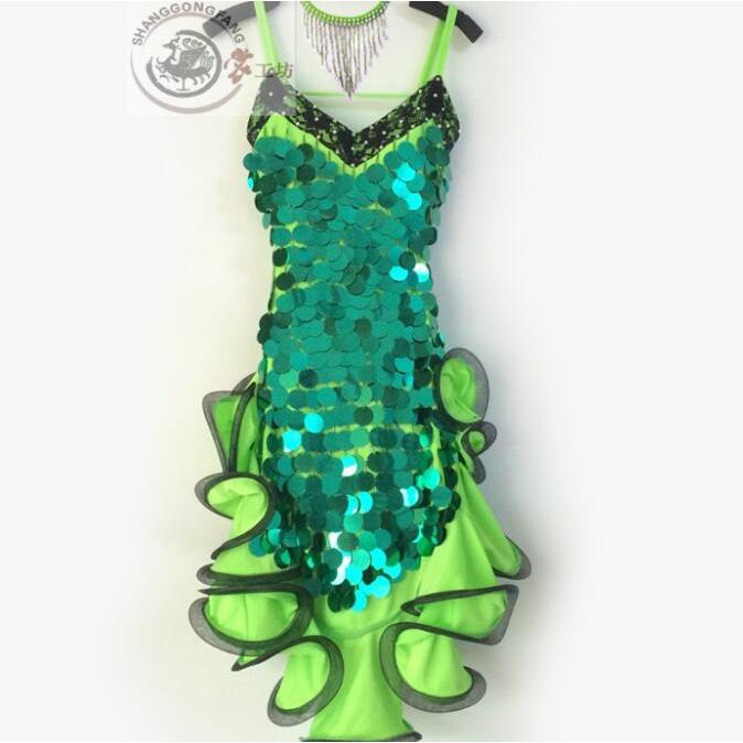 社交ダンスドレス 社交ダンス 衣装 モダンドレス 大きい裾 社交ダンス競技用のドレス ダンスウエア 練習服 競技着 演出用(10465円)