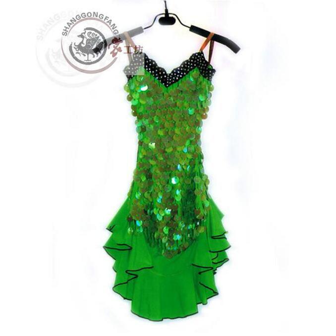 社交ダンスドレス 社交ダンス 衣装 モダンドレス 大きい裾 社交ダンス競技用のドレス ダンスウエア 練習服 競技着 演出用