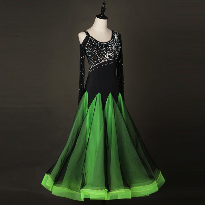 社交ダンスドレス 社交ダンス 衣装 モダンドレス 大きい裾 社交ダンス競技用のドレス ダンスウエア 練習服 競技着 演出用