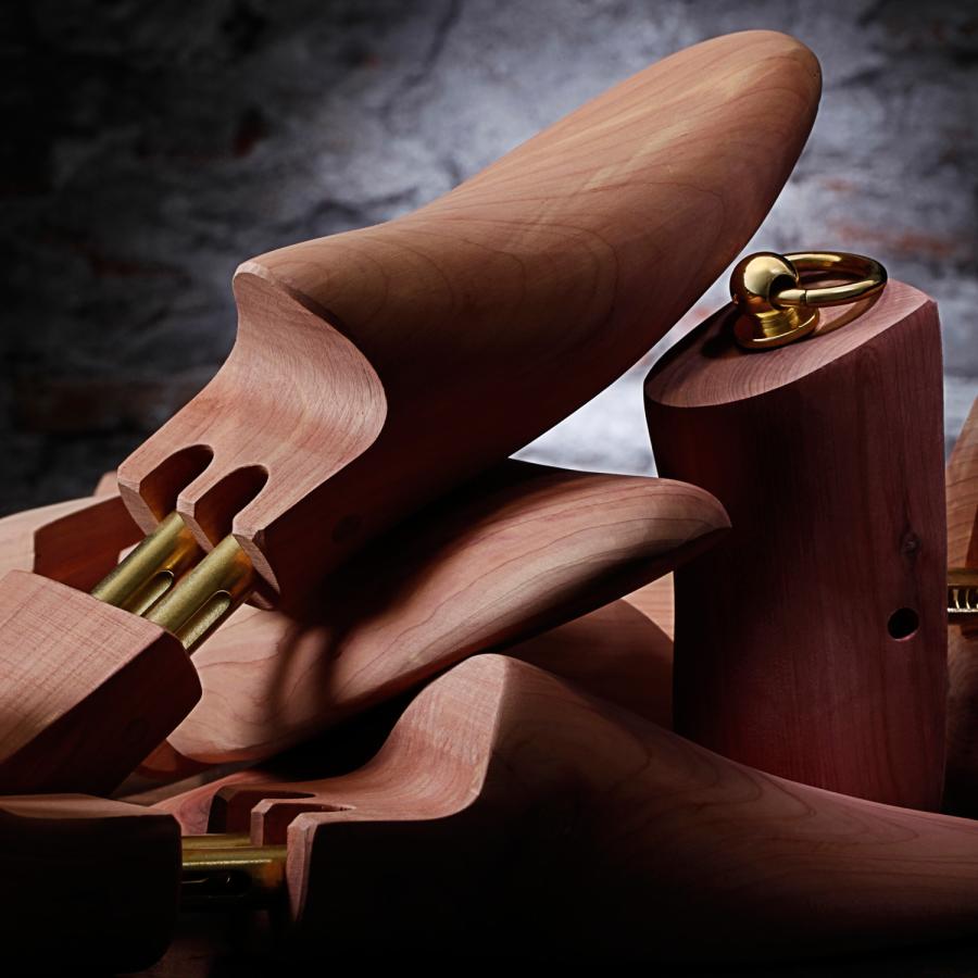 BRIGA（ブリガ） シューツリー シューキーパー ブーツ用 木製 レッド