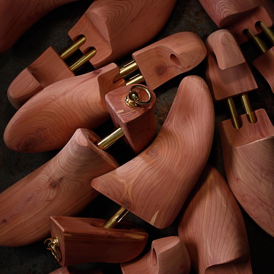 BRIGA（ブリガ） シューツリー シューキーパー ブーツ用 木製 レッド