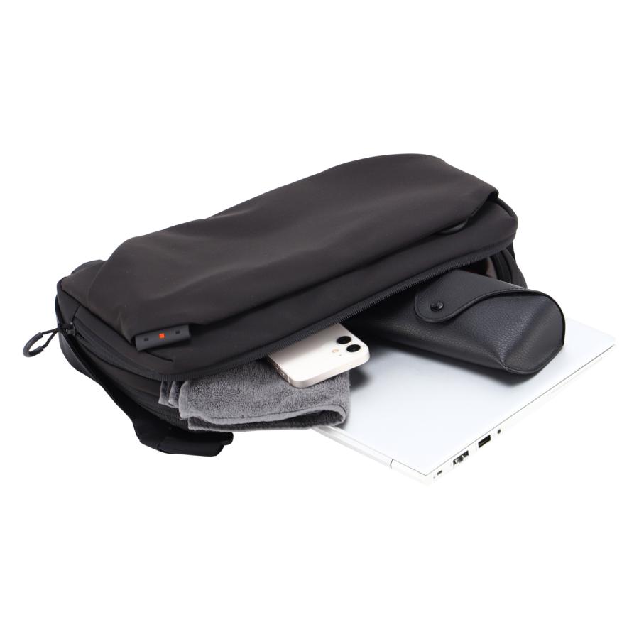 IS/IT（イズイット） ショルダーバッグ ループ メンズ レディース B5