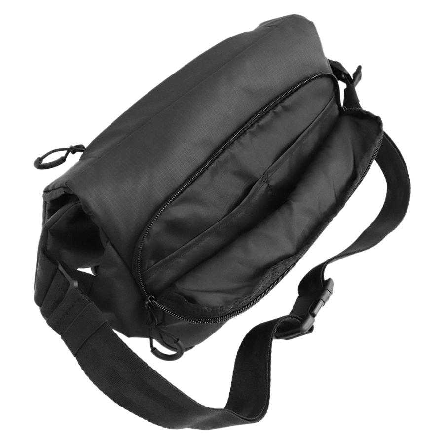 MICHAEL LINNELL（マイケルリンネル） ショルダーバッグ 6L 斜めがけ