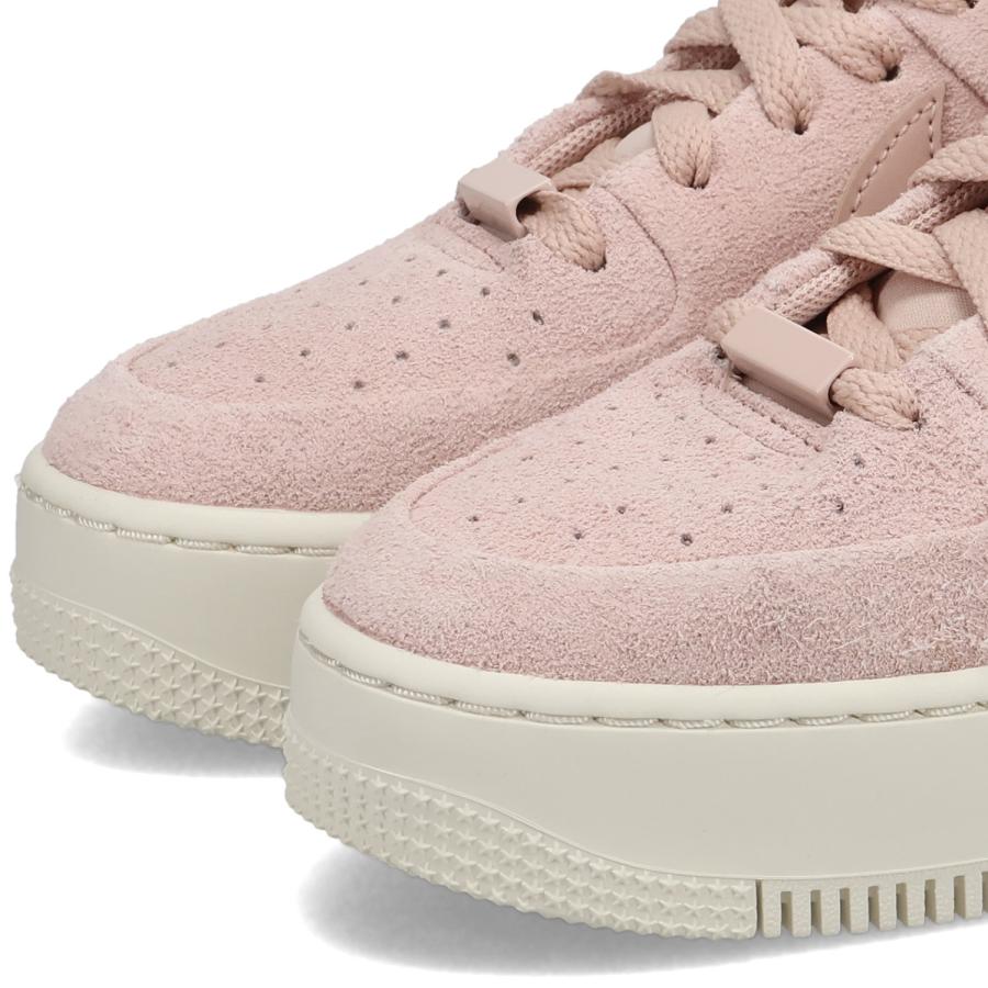 NIKE　レディーススニーカー　エアフォースワン　セージロー　ピンクベージュ ナイキ エアフォース 1 セージ レディース (レディース