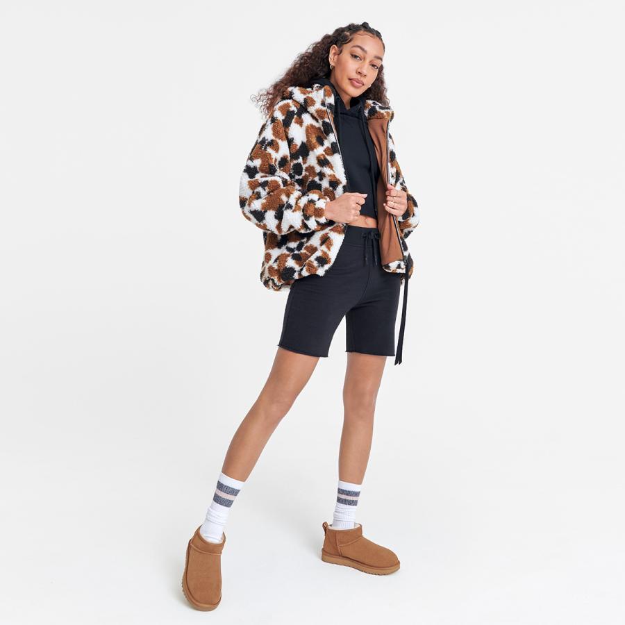 UGG（アグ） ムートンブーツ クラシック ウルトラ ミニ レディース