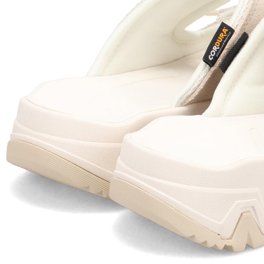 専用　美品  UGG＊キャップ  ライトベージュ UGG アグ スニーカー キャップ トレイル ロー レディース 防水