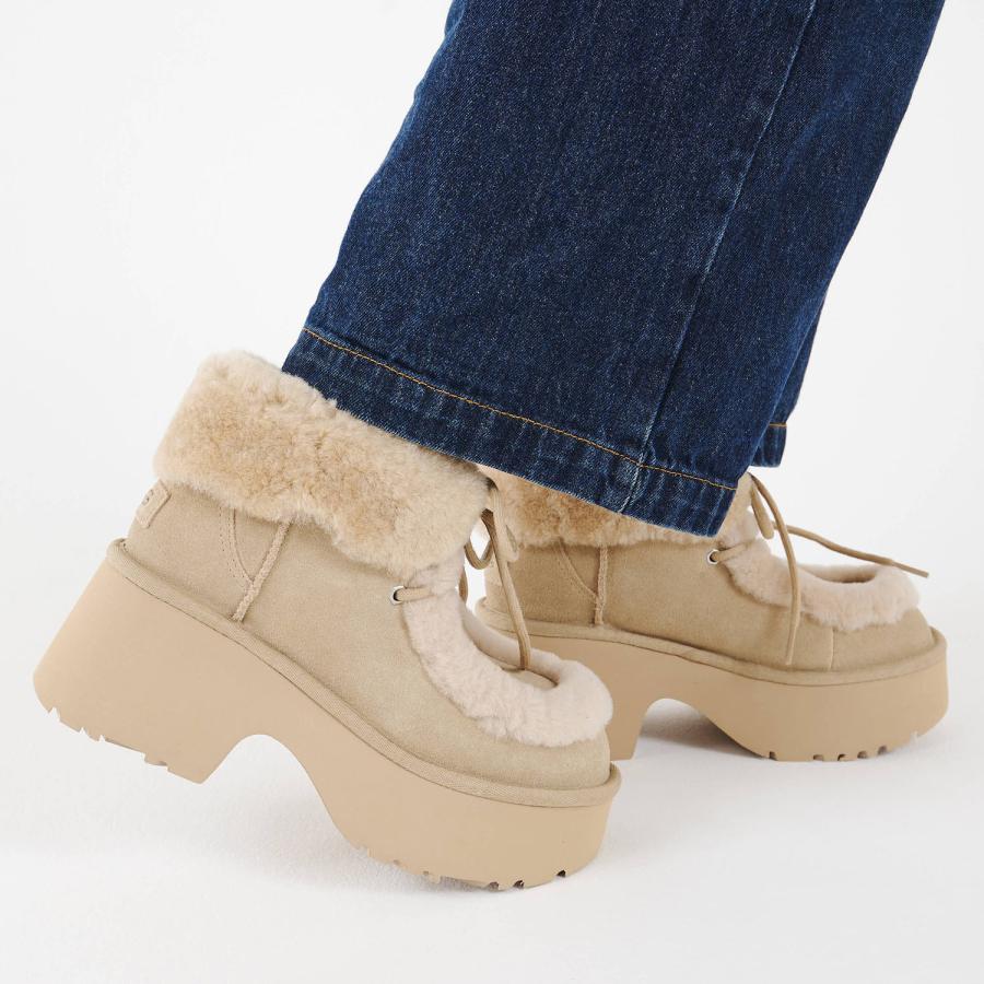 UGG（アグ） ブーツ ムートンブーツ エスミー レース アップ