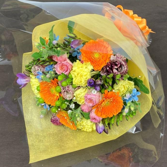 おまかせボリューム花束 3980 送料 加工代 化粧箱代込み クール便選択可 お祝い 結婚記念日 誕生日 開店祝い 出産祝い お見舞い お悔やみ Ht3980 ビックフラワーyahoo 店 通販 Yahoo ショッピング