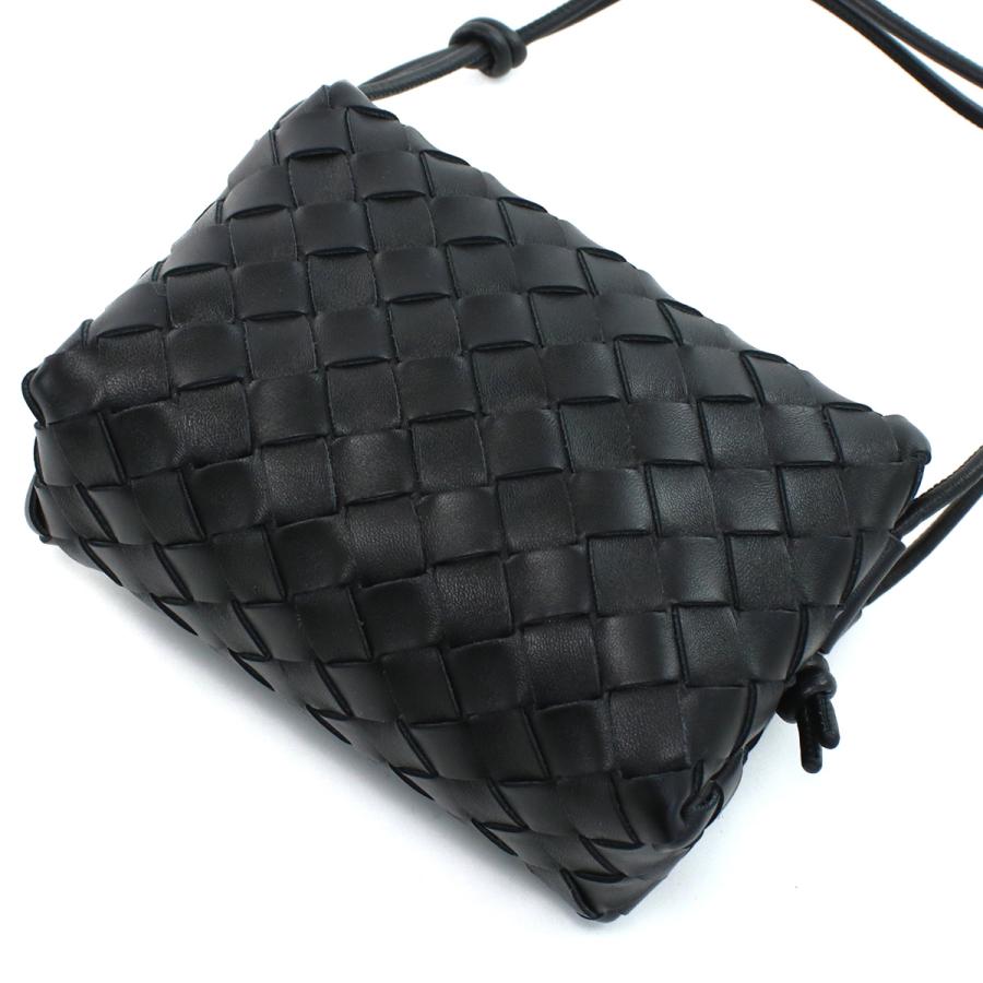 BOTTEGA VENETA（ボッテガ・ヴェネタ） 斜め掛け ショルダーバッグ