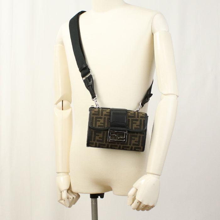FENDI（フェンディ） ダブルバゲット ブラウンジャカードFF 斜め掛け